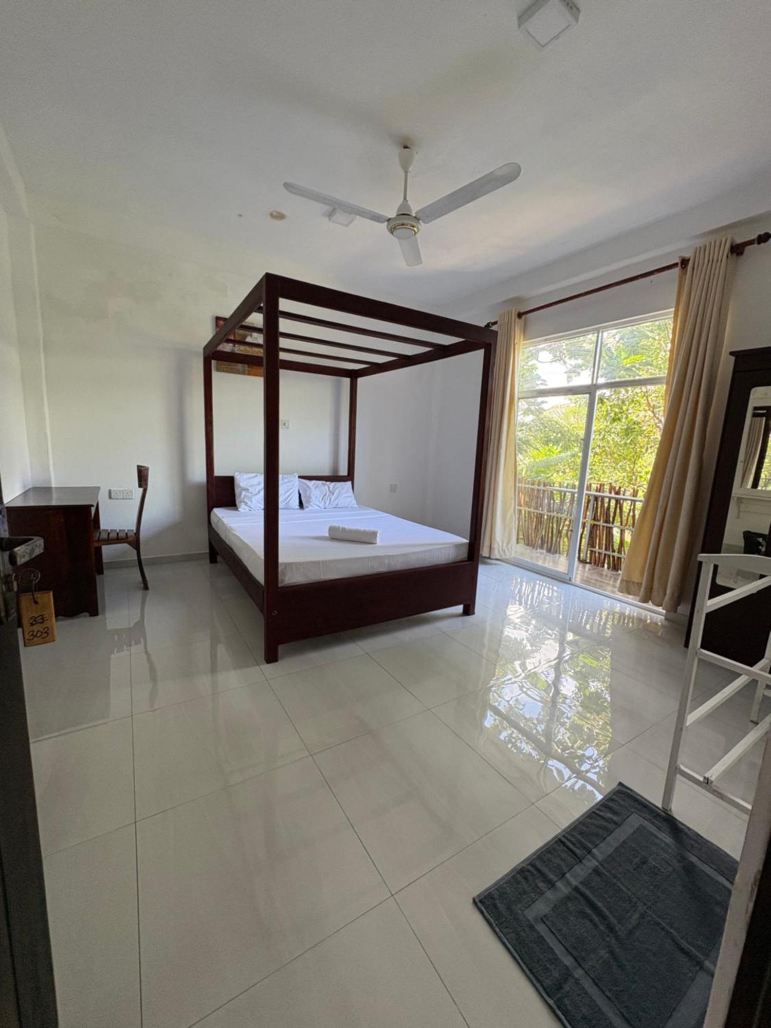 Wake N Flow, เวลิกามา ภายนอก รูปภาพ
