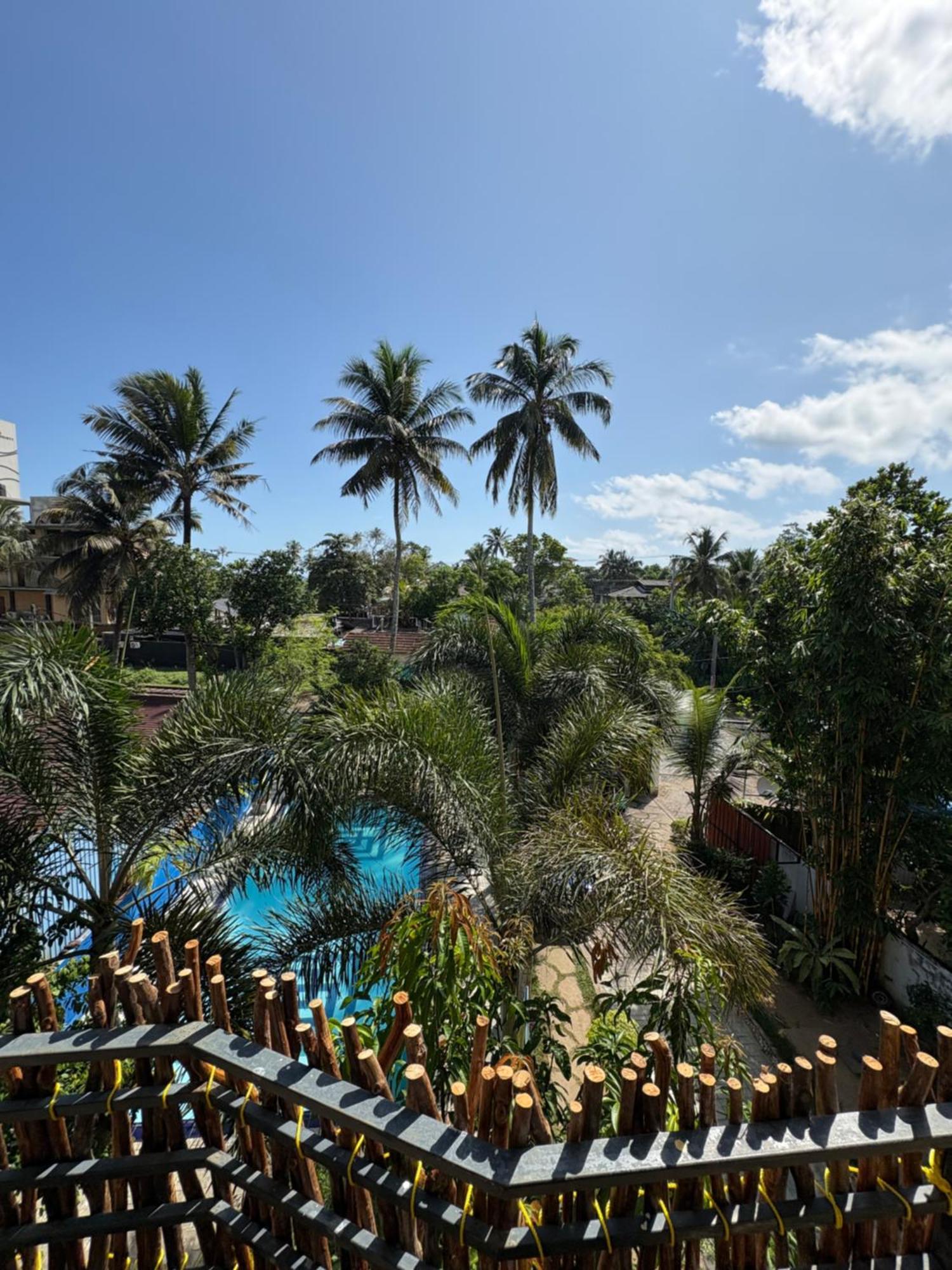 Wake N Flow, เวลิกามา ภายนอก รูปภาพ